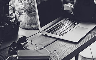 世界杯比赛直播-【观点】锦上添花的运作！湖人续约库兹马 两字：合理